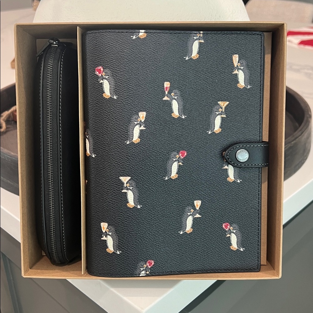 Cute. Coach 🐧🐧Notebook Set... - Picture 9 of 14